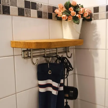 Ilmastoitu Vierassviitti - Roosa