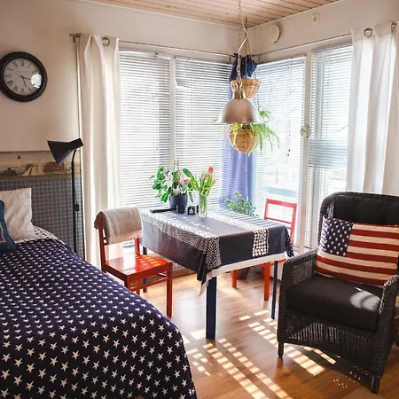 Ilmastoitu Vierassviitti - Roosa