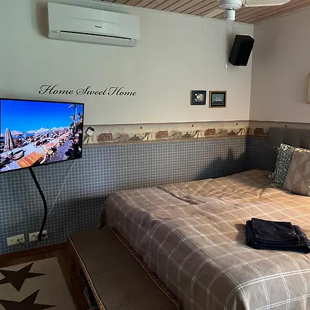 Ilmastoitu Vierassviitti - Roosa